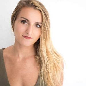 Meet your Posher, Cierra